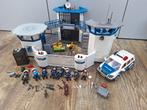 Playmobil politiebureau, auto en kluis, Ophalen, Zo goed als nieuw