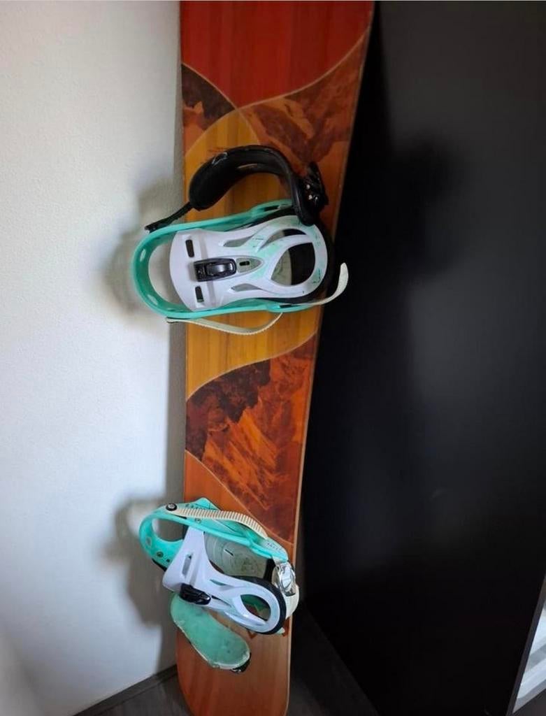 Dope broek en jas, snowboard en schoenen compleet, Ophalen of Verzenden, Schoenen