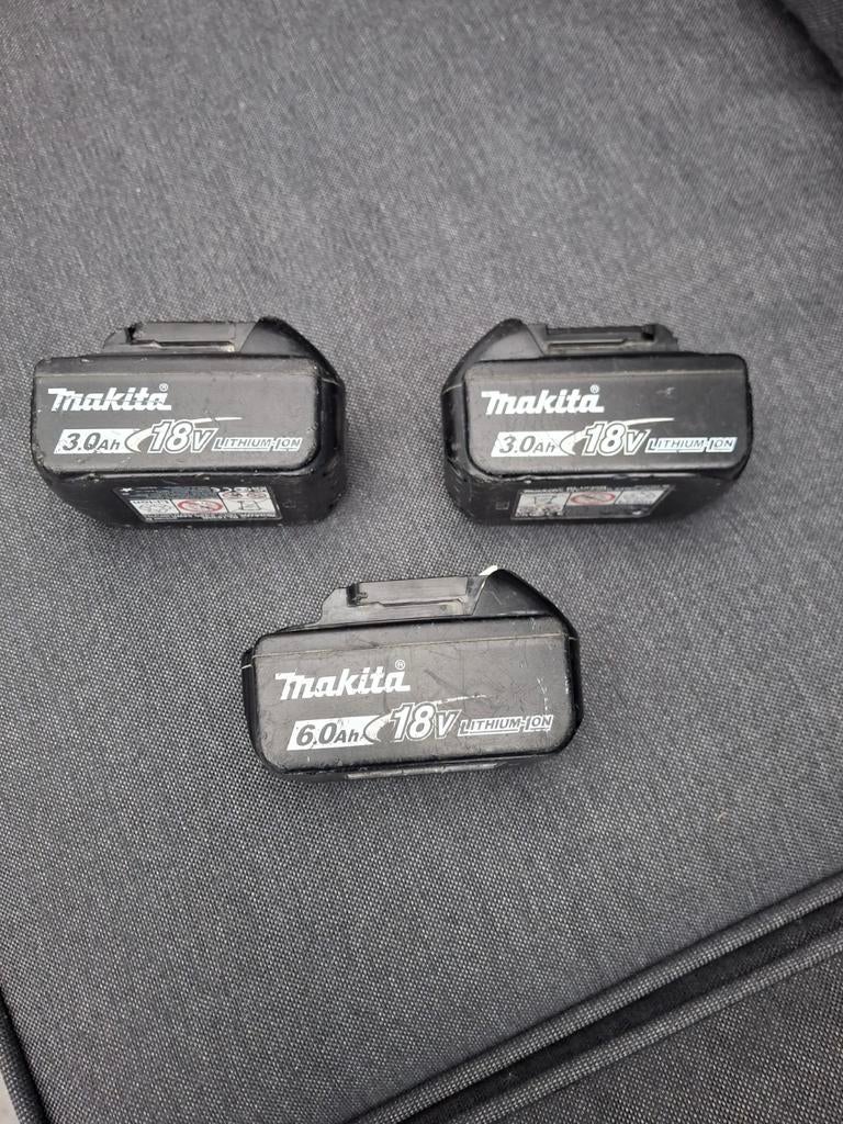 Makita 18V accu's 3 stuks, Ophalen, Gebruikt