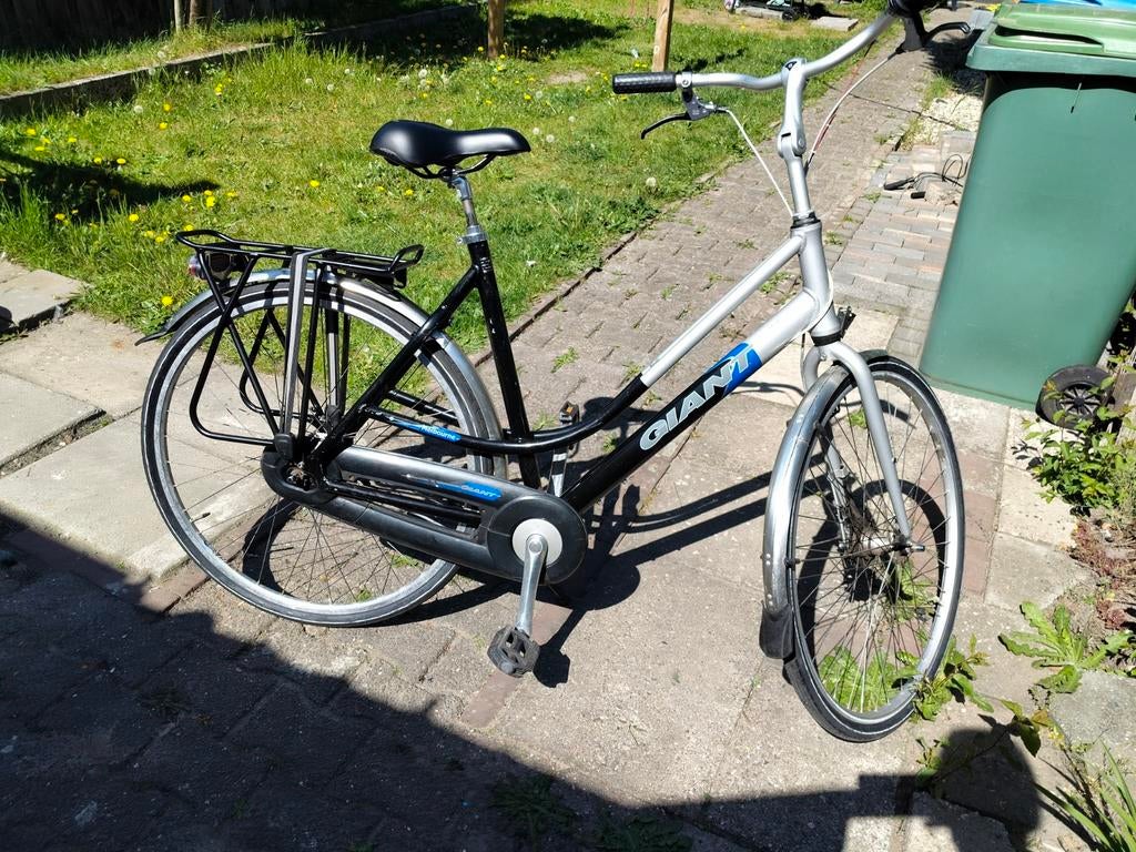 Giant Melbourne damesfiets - Nieuwe ketting, Fietsen en Brommers, Fietsen | Dames | Damesfietsen, Ophalen, Velgrem, Versnellingen