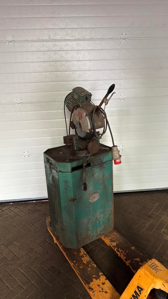 Bewo afkort zaag, Doe-het-zelf en Verbouw, Gereedschap | Zaagmachines, Bewo, ., Ophalen of Verzenden, Zo goed als nieuw