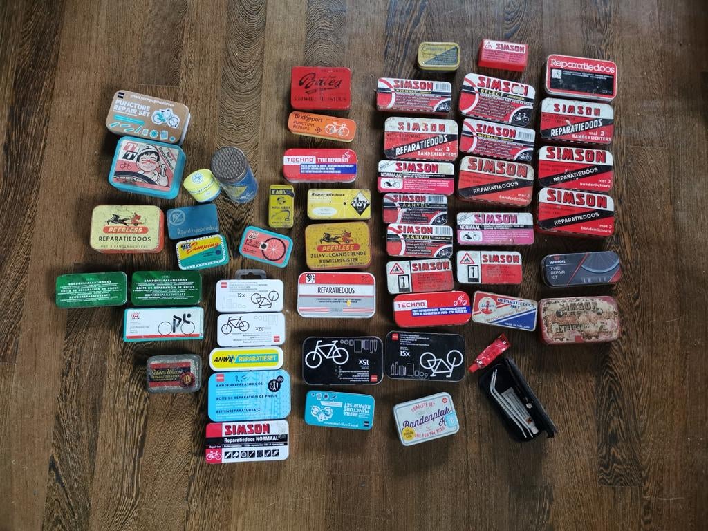 Verzameling fietsband reparatie doosjes, Ophalen of Verzenden