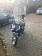 Piaggio Motorscooter 125cc ABS - Bouwjaar 2017 km stand 7300, Ophalen, Zo goed als nieuw, Benzine, Overige modellen
