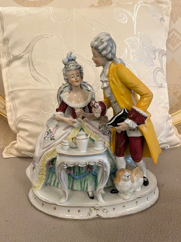 Puntgaaf groot porselein beeld, Ophalen of Verzenden