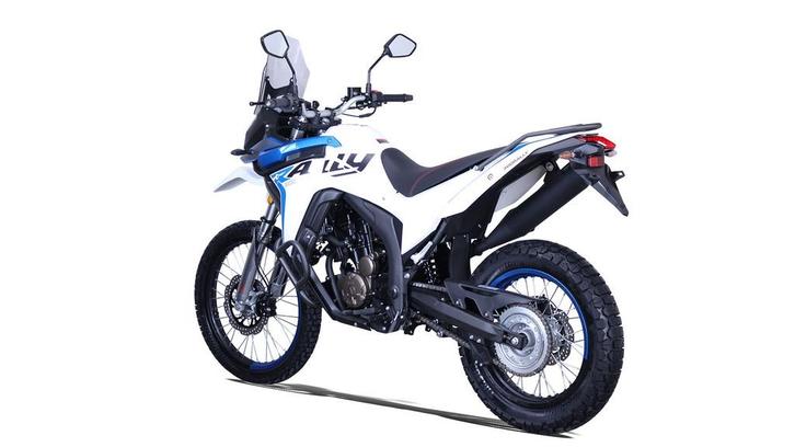 VOGE 300 Rally a2 (bj 2026), Motoren, Motoren | Overige merken, Bedrijf, Toermotor