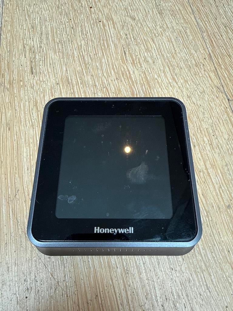 Honeywell Lyric T6 slimme thermostaat, Doe-het-zelf en Verbouw, Thermostaten, Ophalen of Verzenden, Slimme thermostaat, Gebruikt