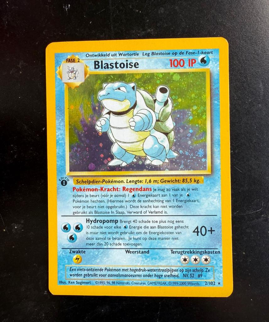 Blastoise base set first edition holo, Ophalen of Verzenden, Zo goed als nieuw