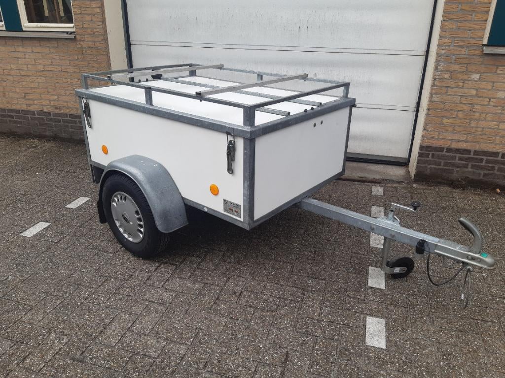 Bagagewagen met deksel te huur of te koop, Auto diversen, Aanhangers en Bagagewagens, Ophalen, Zo goed als nieuw