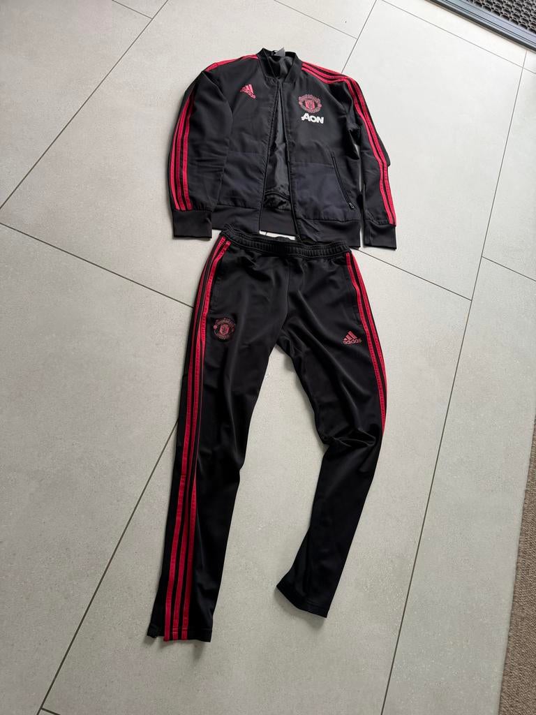 Adidas Manchester United trainingspak, Zwart, Ophalen of Verzenden, Voetbal, Gedragen