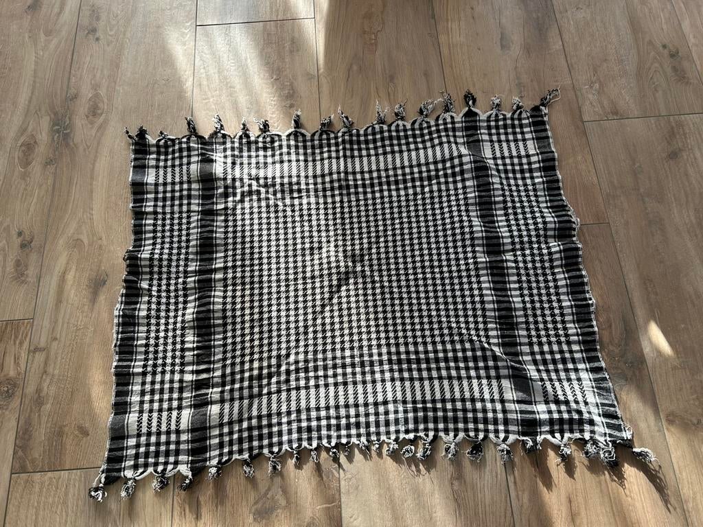Sjaal / Shemagh / Keffiyeh in de kleur zwart - wit, Ophalen of Verzenden, Zo goed als nieuw, Sjaal