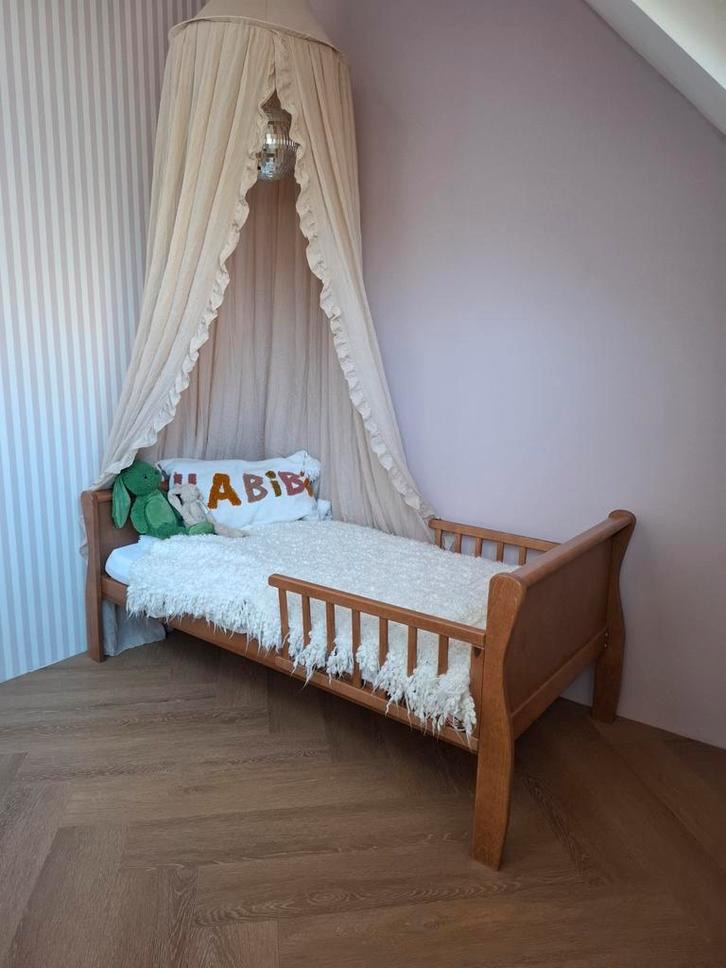 Woodies Noble Peuterbed - Stevig en Stijlvol, Kinderen en Baby's, Kinderkamer | Bedden, Zo goed als nieuw, 140 tot 160 cm, 70 tot 85 cm