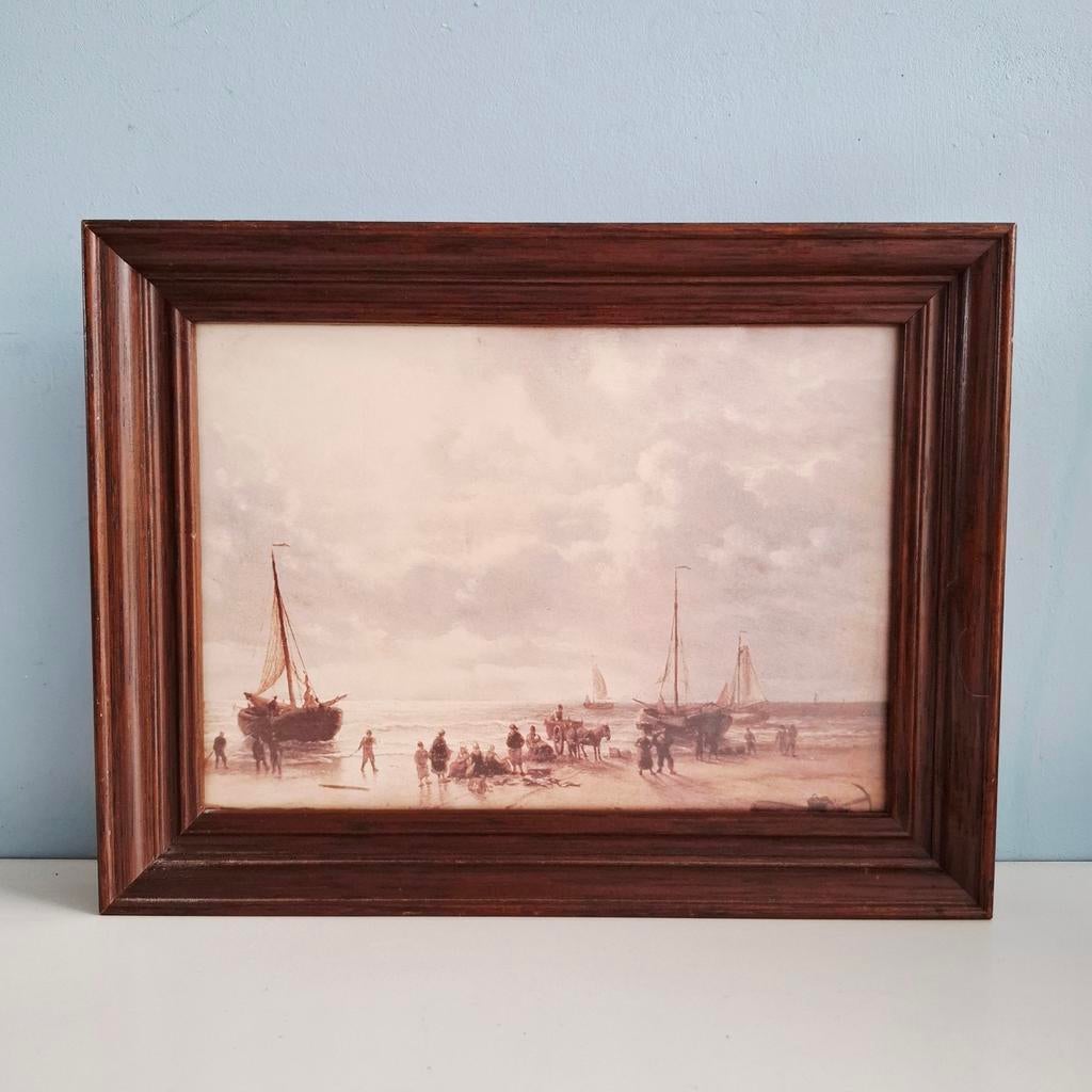 Vintage ingelijste prent van strandgezicht met boten, Antiek en Kunst, Kunst | Schilderijen | Klassiek, Ophalen of Verzenden