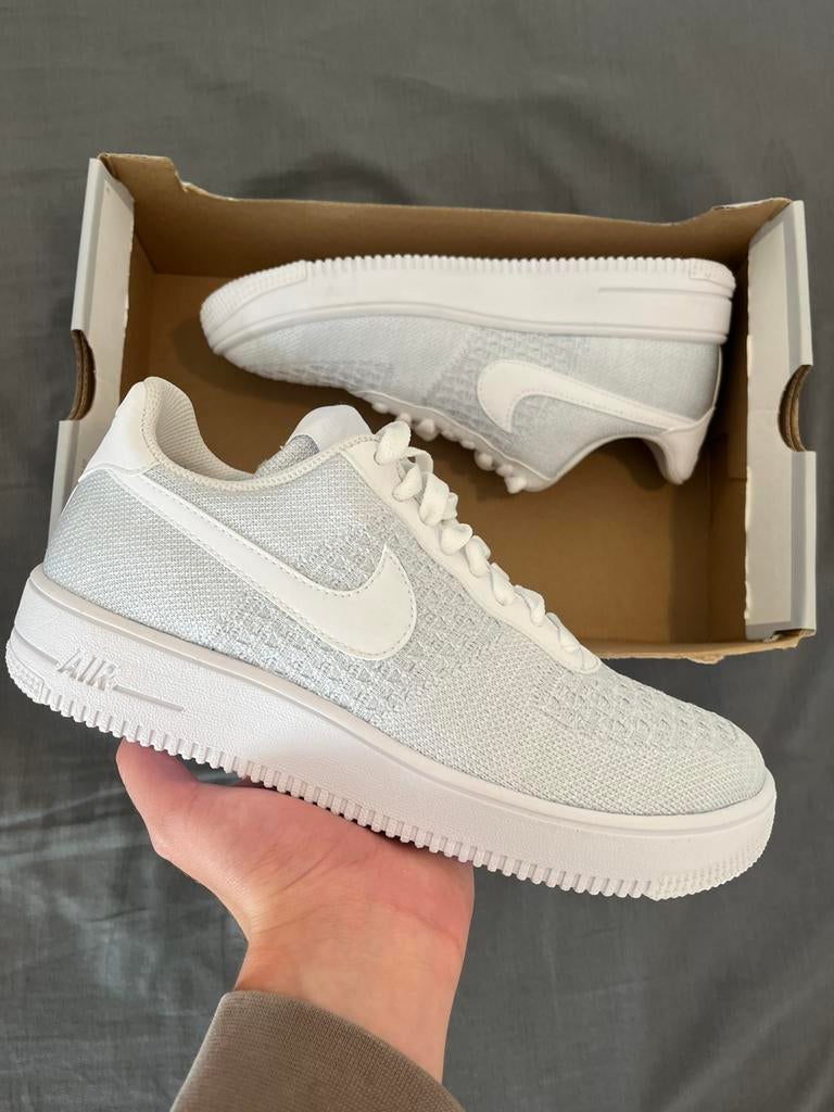 Nike Air Force 1 Flyknit Wit - Maat 41, Wit, Nieuw, Ophalen of Verzenden, Sneakers of Gympen