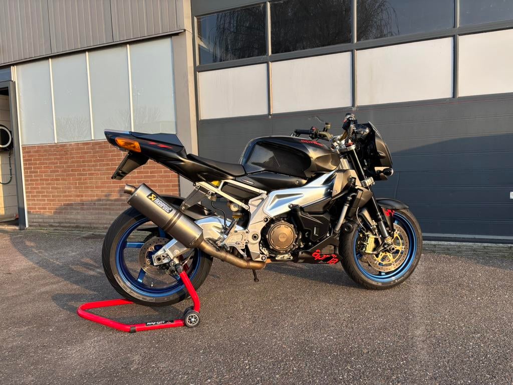 Aprilia Tuono 1000 RR - Gen2 - Akra, Motoren, Motoren | Aprilia, 2 cilinders, Sportuitlaat, Motorrijbewijs A, Particulier