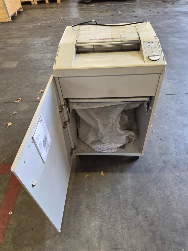 Professionele versnipperaar, Ophalen