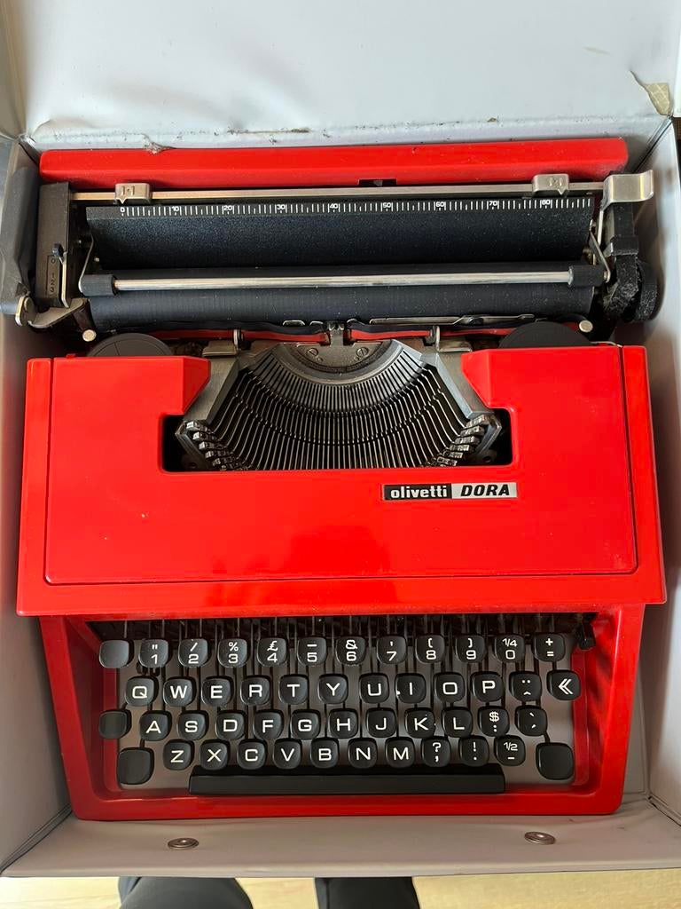 Olivetti Dora typmachine, Diversen, Typemachines, Ophalen, Gebruikt