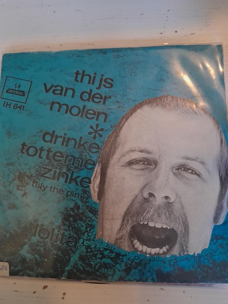 Thijs van der molen 7 inch drinke totteme zinke, Ophalen of Verzenden, Zo goed als nieuw, Nederlandstalig