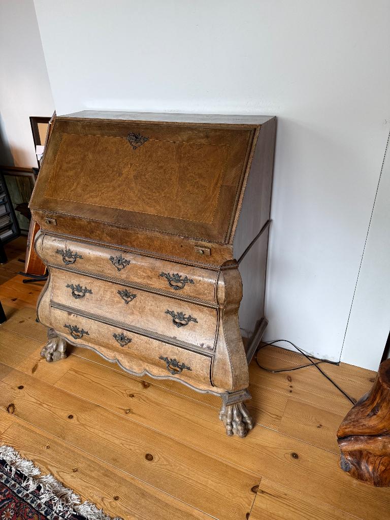 Antieke secretaire, Ophalen