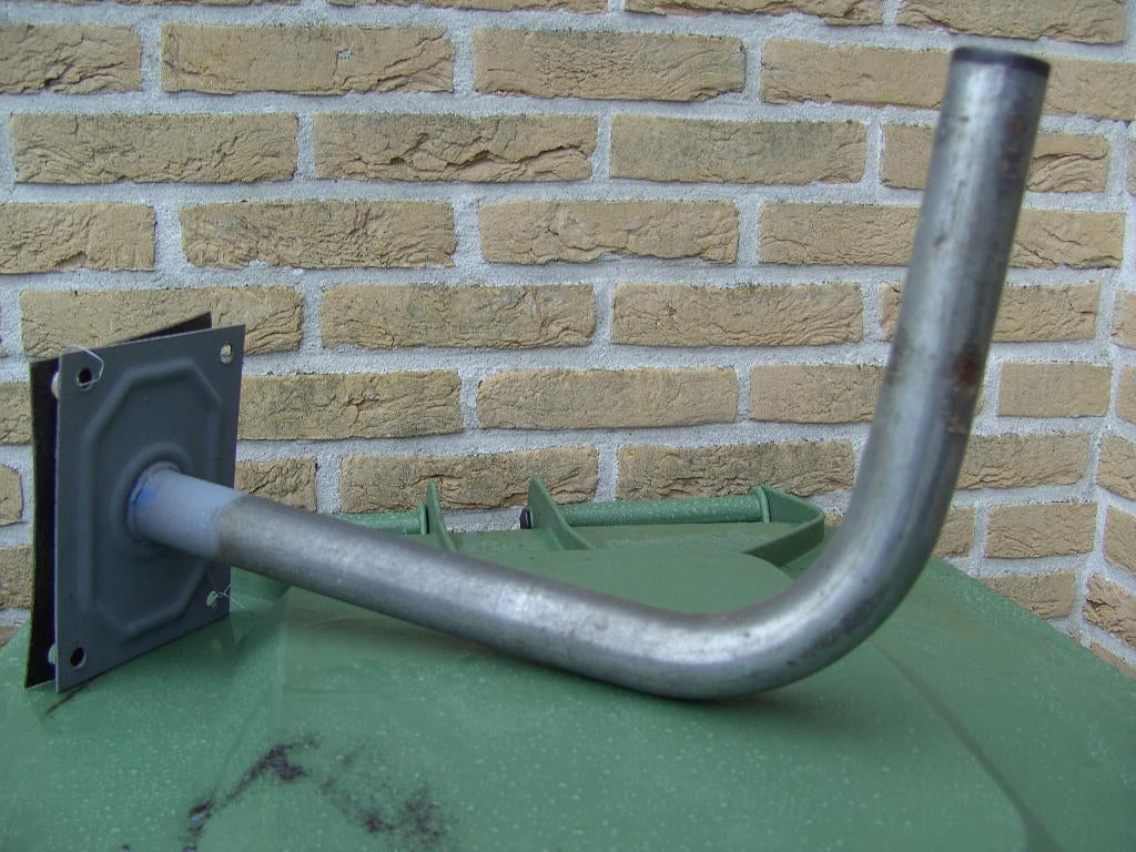 Bevestigingsbeugel voor Schotelantenne, Audio, Tv en Foto, Schotelantennes, Ophalen of Verzenden, Zo goed als nieuw, (Schotel)antenne