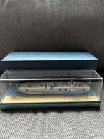 Schaalmodel containerschip COSCO Rotterdam(2002) met vitrine, Ophalen, Zo goed als nieuw, 1:200 of kleiner