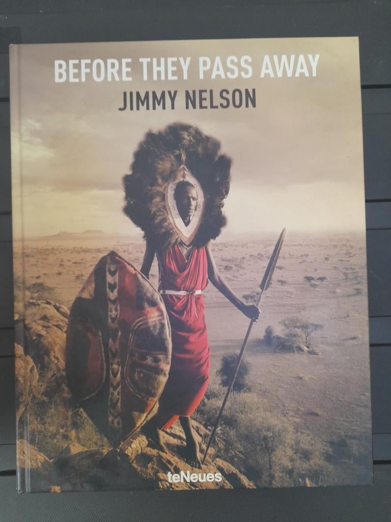 Before they pass away Jimmy Nelson, Boeken, Kunst en Cultuur | Fotografie en Design, Ophalen of Verzenden, Fotografen