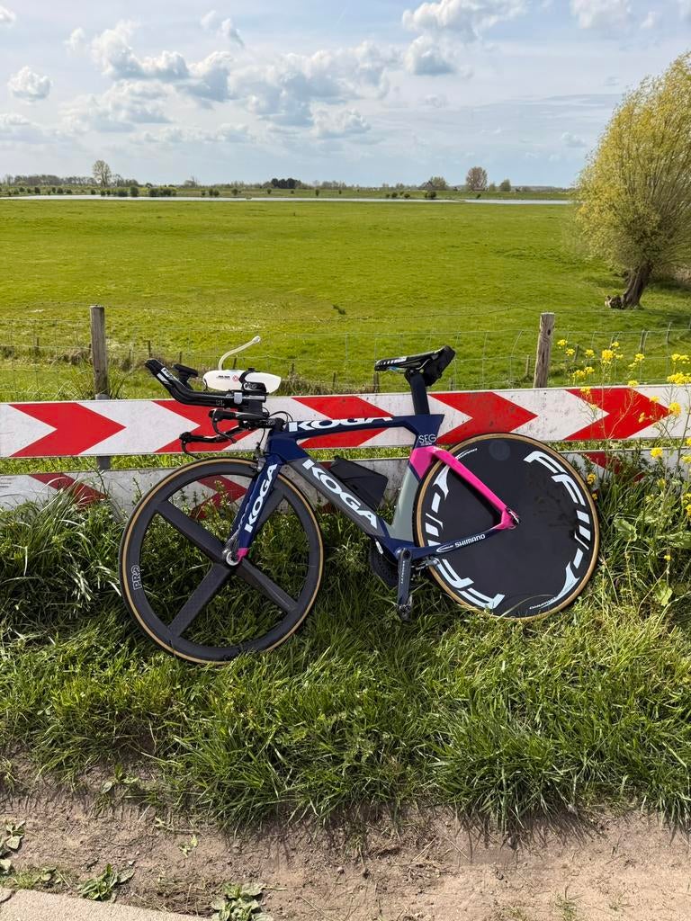 Koga tijdritfiets (carbon, Di2, Dura-Ace/Ultregra), Fietsen en Brommers, Fietsen | Racefietsen, Carbon, Velgrem, 49 tot 53 cm