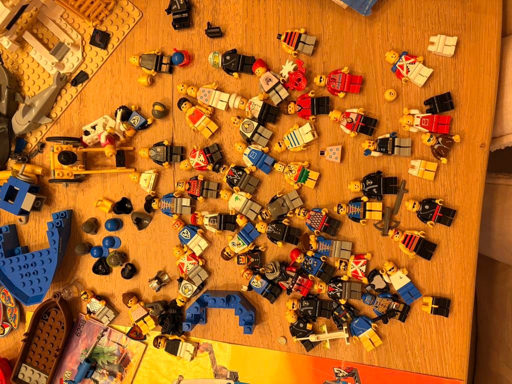 Lego met grondplaten en instructieboekjes, Ophalen, Gebruikt, Overige thema's, Lego