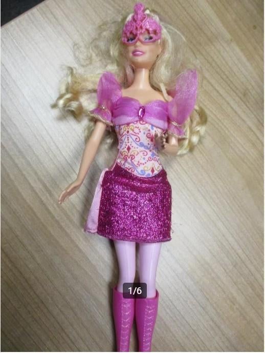 2009 BARBIE and the THREE MUSKETEERS, Verzamelen, Poppen, Verzenden, Gebruikt, Fashion Doll