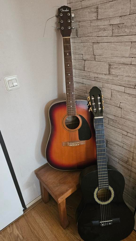 Gitaar  spaans en fender, Muziek en Instrumenten, Ophalen of Verzenden, Solid body, Fender