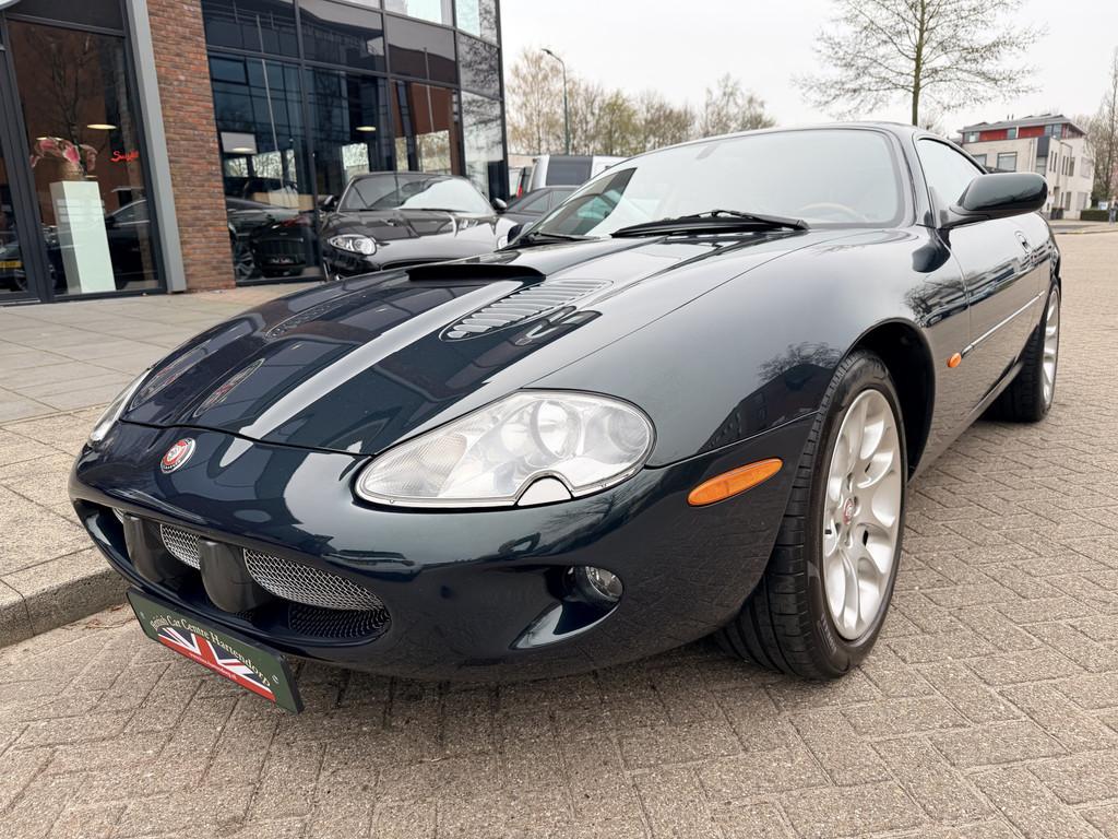 Jaguar XKR 4.0 V8 Coupé (bj 2000, automaat), Automaat, Achterwielaandrijving, 4 stoelen, Leder