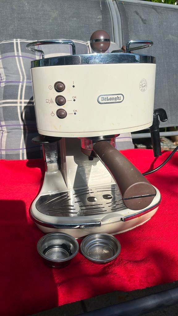 DeLonghi Icona Vintage Beige Espressomachine, Witgoed en Apparatuur, Koffiezetapparaten, Stoompijpje, Gebruikt, Espresso apparaat