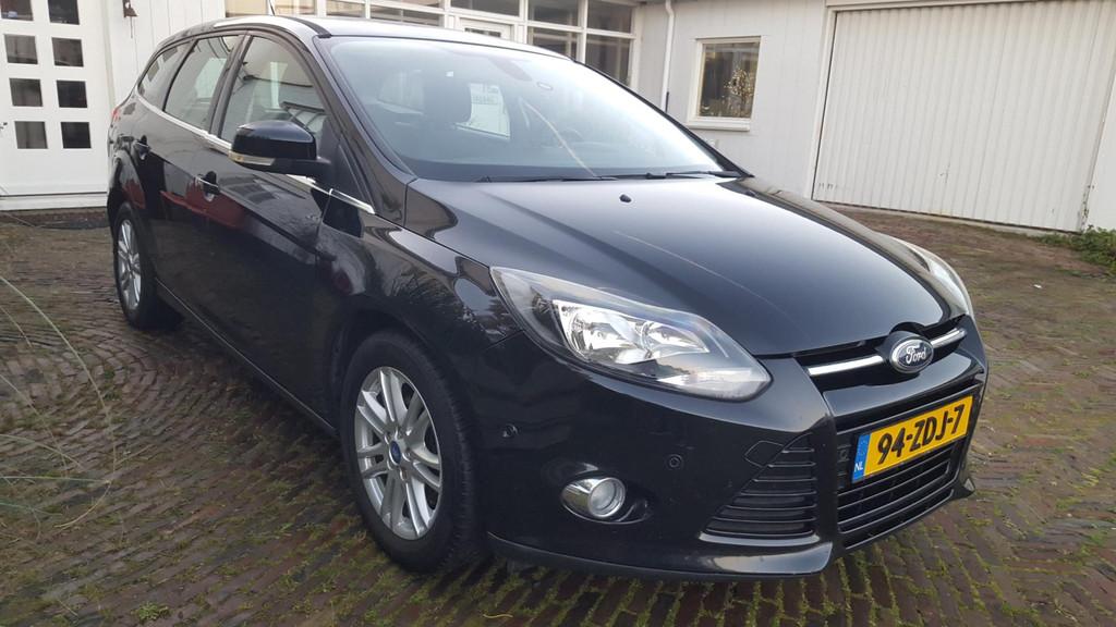 Ford Focus Wagon 1.0 EcoBoost Titanium... Koppakking lek...., Auto's, Ford, Euro 5, Gebruikt, Zwart, Zwart