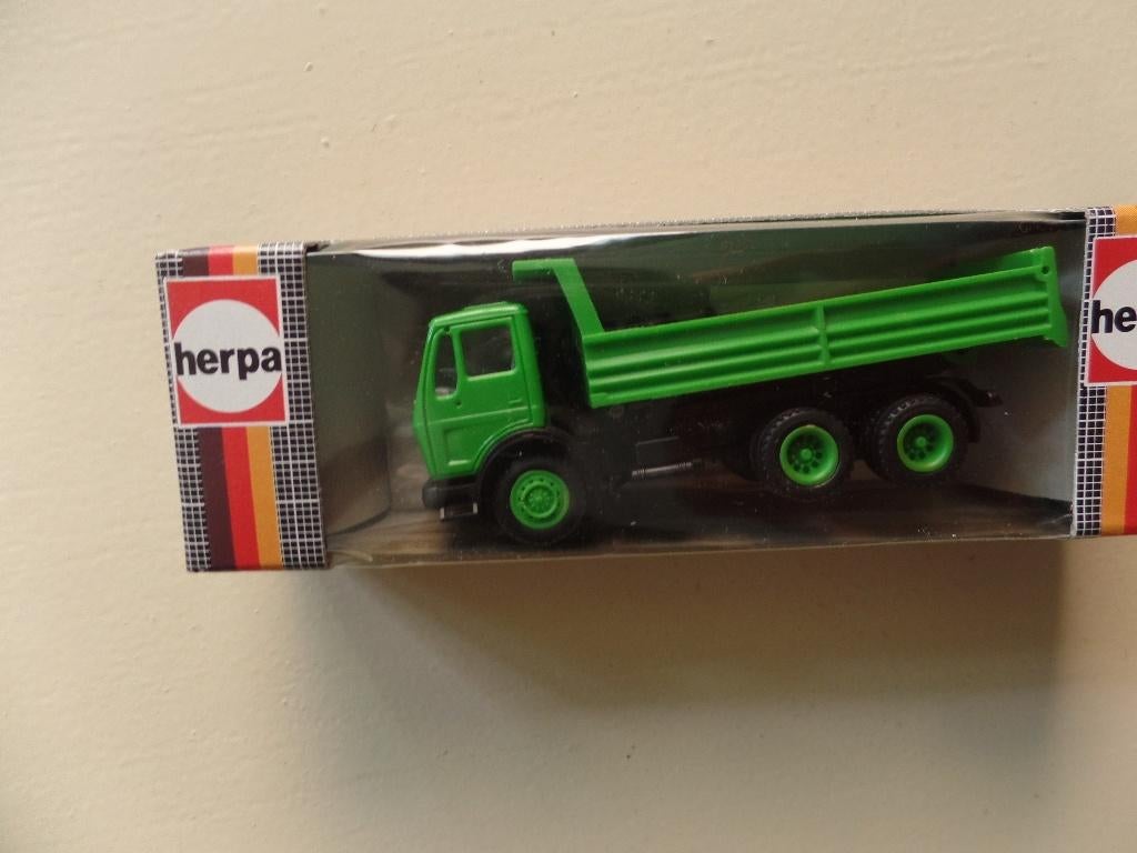 Mercedes vrachtwagen kipper groen Herpa, Verzenden, Nieuw, Bus of Vrachtwagen, Herpa