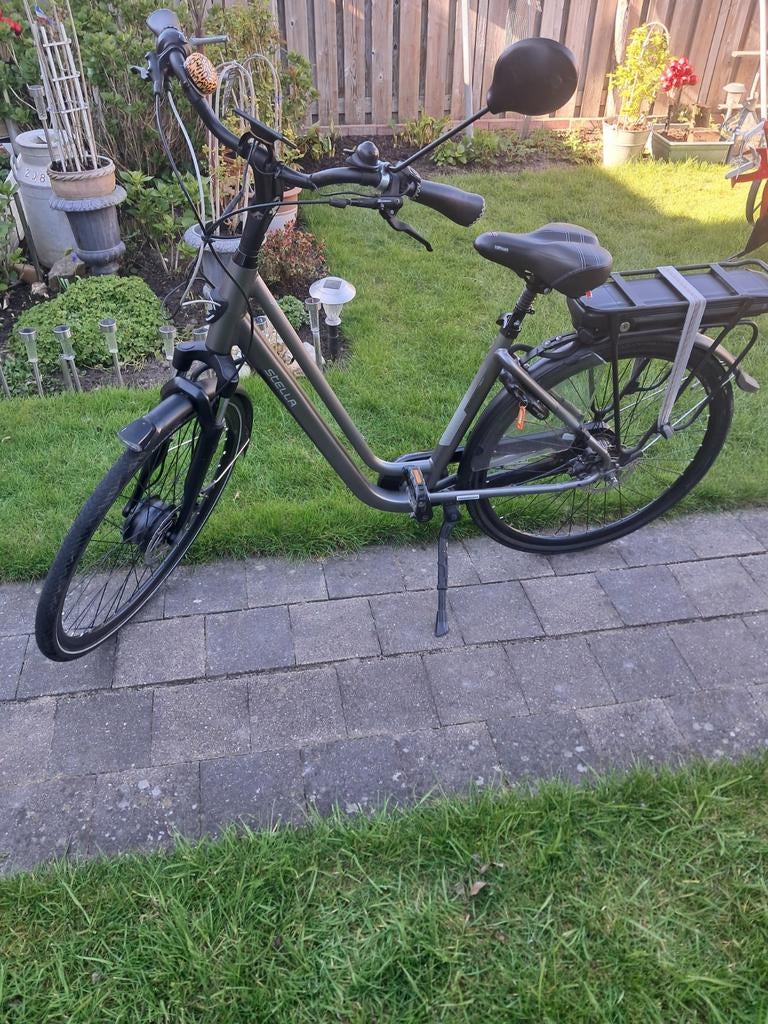 Stella Avalon  met zw accu 17.5 amp  zgst weinig km, Zo goed als nieuw, 47 tot 51 cm, 50 km per accu of meer, Ophalen