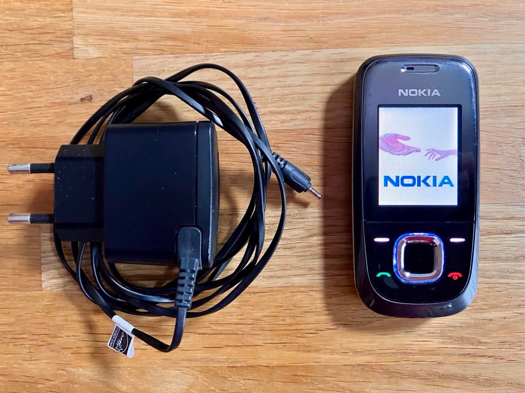 Nokia 2680 Slide - Nette staat, inclusief lader, Gebruikt, Schuifmodel, Zwart, Fysiek toetsenbord