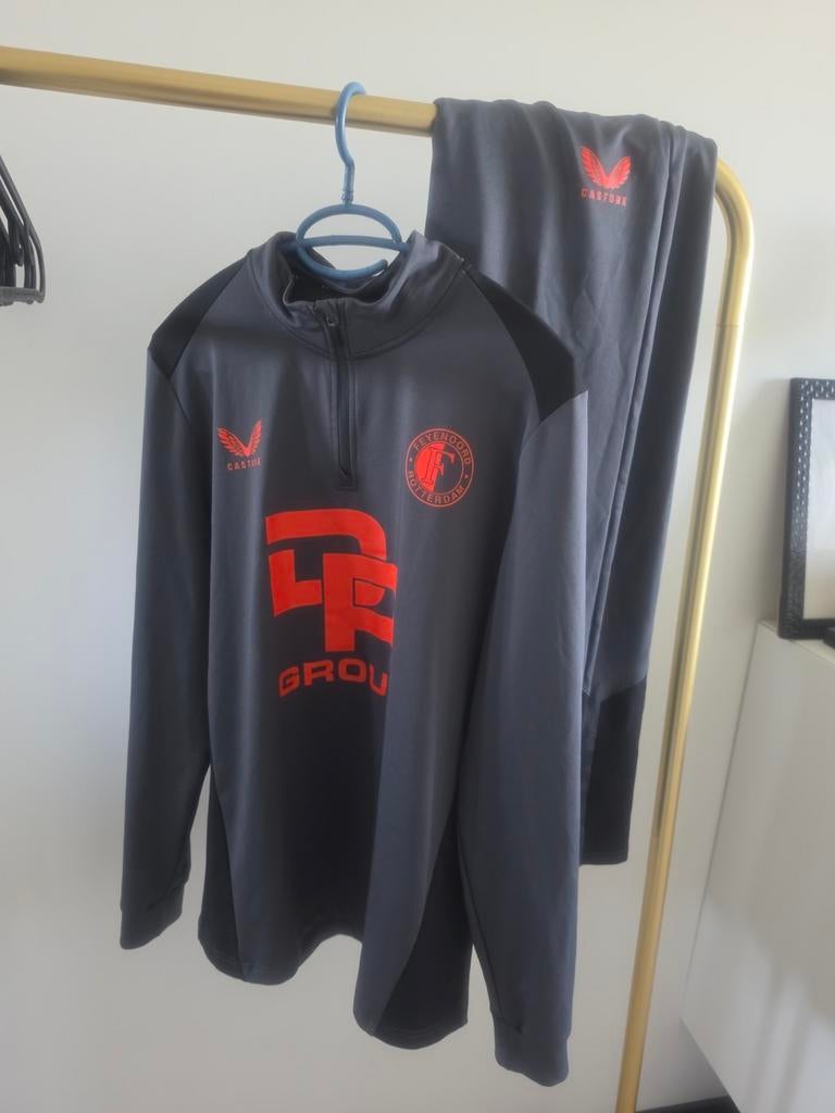 Castore Feyenoord trainingspak  maat M, Ophalen of Verzenden, Zo goed als nieuw, Blauw