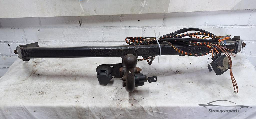 Trekhaak VW Golf 6 VI merk Thule afneembaar + kabelboom comp, -, -, -