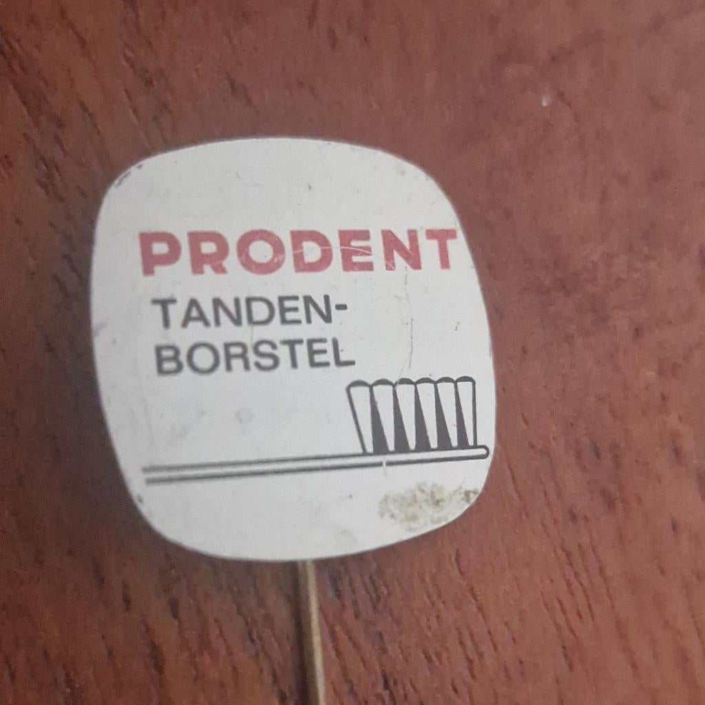 SPELDJE Prodent tandenborstel, Verzamelen, Speldjes, Pins en Buttons, Ophalen of Verzenden, Zo goed als nieuw, Merk