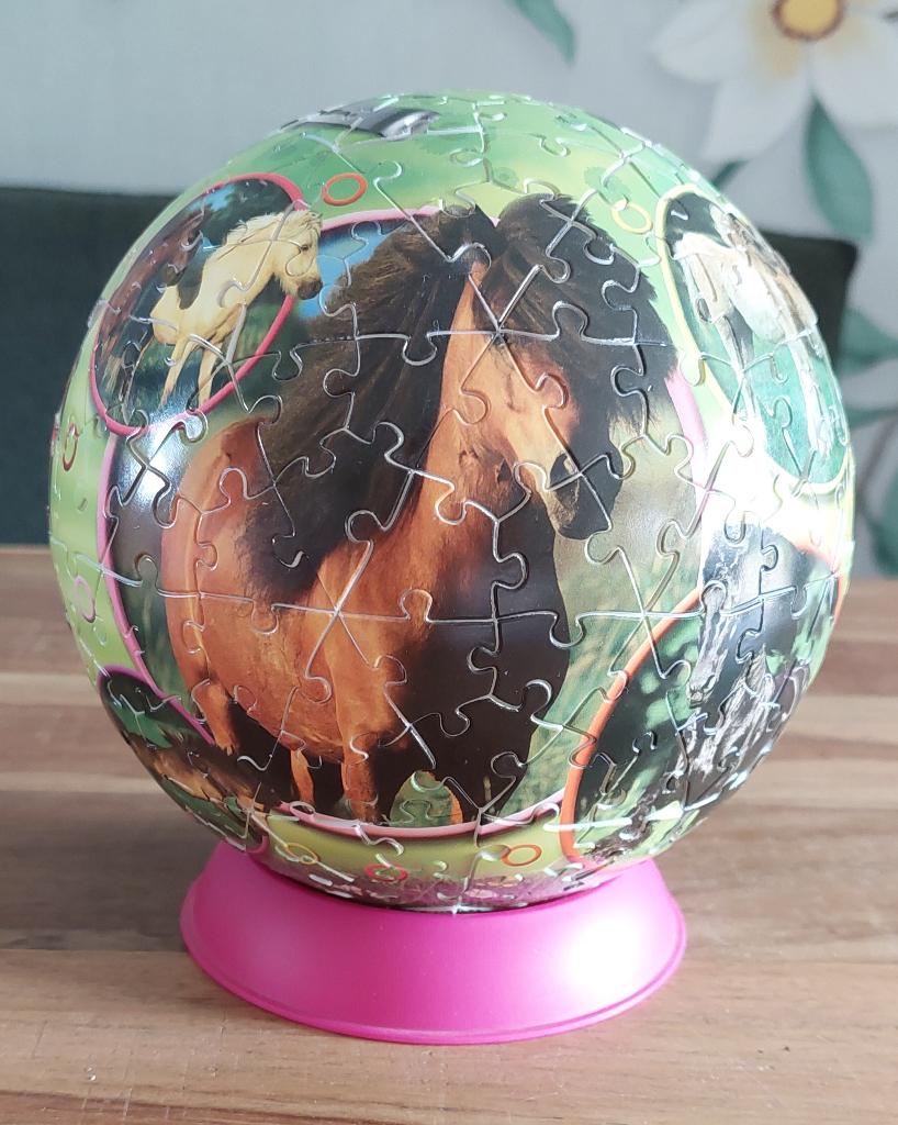 Puzzelbal Ravensburger paarden, Hobby en Vrije tijd, Denksport en Puzzels, Ophalen of Verzenden, Minder dan 500 stukjes, Zo goed als nieuw