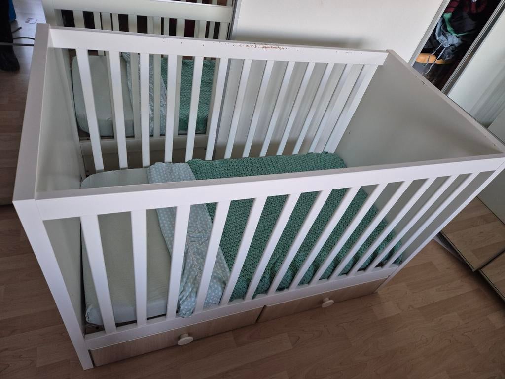 Stuva ledikantje, wit, met aerosleep matrasje en topper, Kinderen en Baby's, Babywiegjes en Ledikanten, Ophalen, Gebruikt, Ledikant