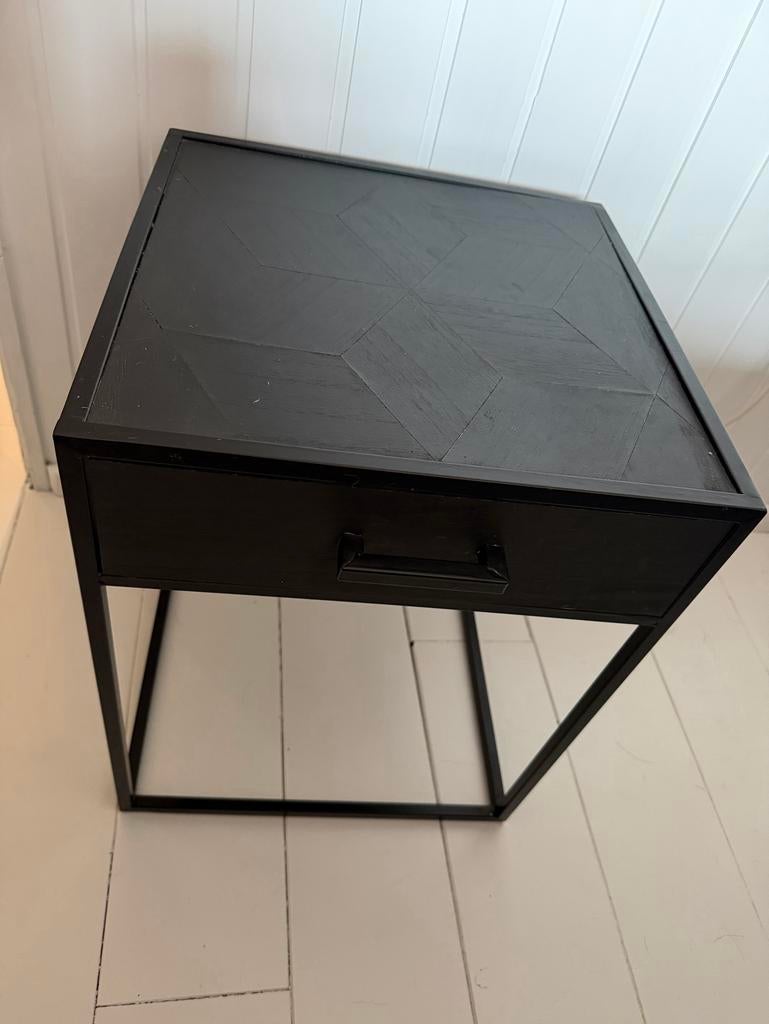 Houten nachtkastje met lade, Gebruikt, Minder dan 45 cm, Ophalen of Verzenden, Minder dan 55 cm