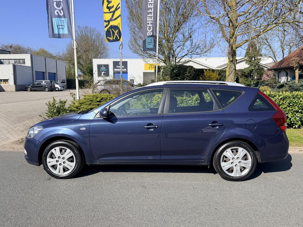 Kia cee'd Sporty Wagon 2.0 CVVT 143PK X-ecutive Navi•Airco, Voorwielaandrijving, Stof, Gebruikt, Blauw