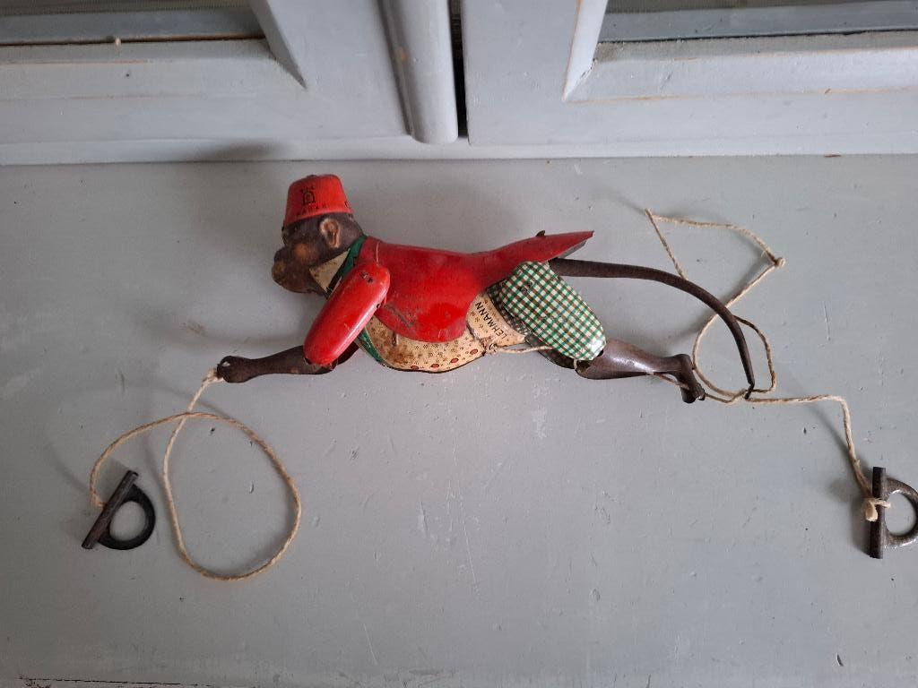 Lehmann klimmende aap Tom, Verzenden