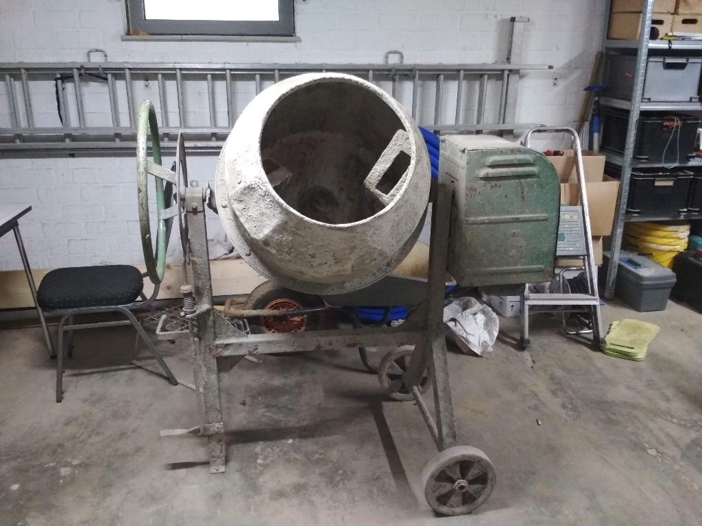 Elektrische betonmolen huren, Doe-het-zelf en Verbouw, Ophalen, Gebruikt