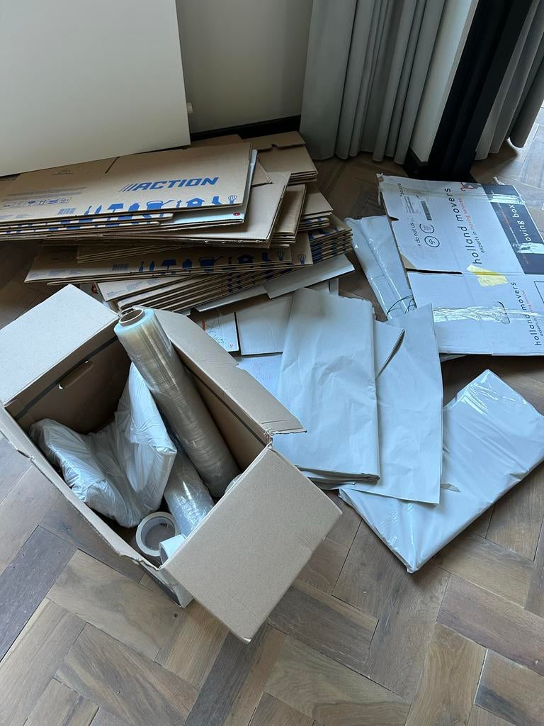 40 Verhuisdozen, 2 garderobedozen, inpakmateriaal twv 150e!, Doe-het-zelf en Verbouw, Kratten en Dozen, Ophalen of Verzenden