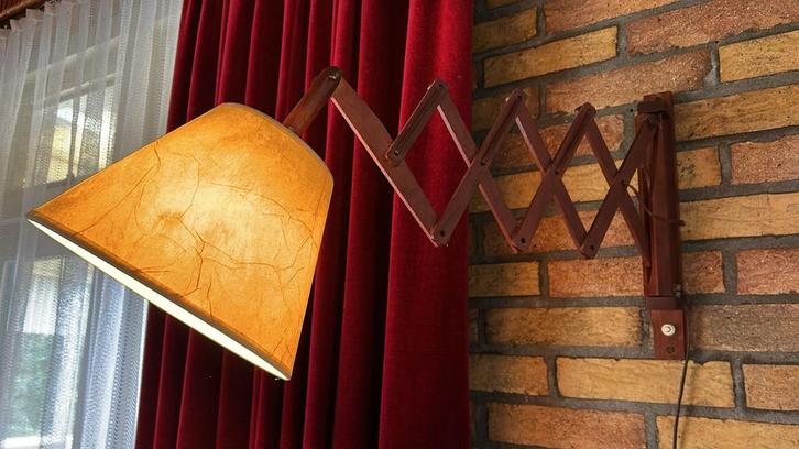 Vintage Schaarlamp / kniklamp - Scandinavisch design, Huis en Inrichting, Lampen | Wandlampen, Gebruikt, Hout, Ophalen of Verzenden