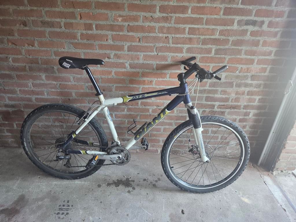 Giant ATX 26inch Mountainbike MTB - 24 versnellingen, Fietsen en Brommers, Fietsen | Mountainbikes en ATB, Ophalen, Gebruikt, Hardtail