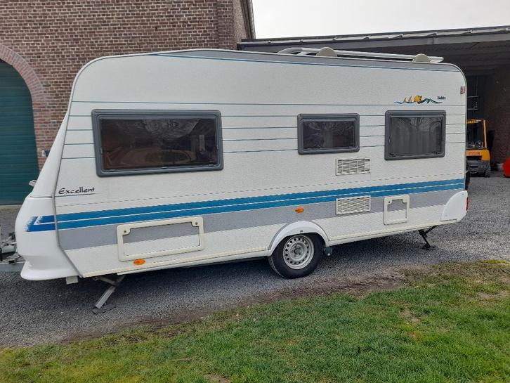Hobby 460 UFE excellent Erle Easy, Caravans en Kamperen, Caravans, Particulier, tot en met 4, 1000 - 1250 kg, Rondzit, Hobby, Frans bed