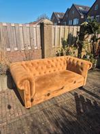 Dutchbone Chesterfield Bank - Okergeel/Terra, Huis en Inrichting, Ophalen, Chesterfield, Klassiek, Modern, Gebruikt, Driepersoons
