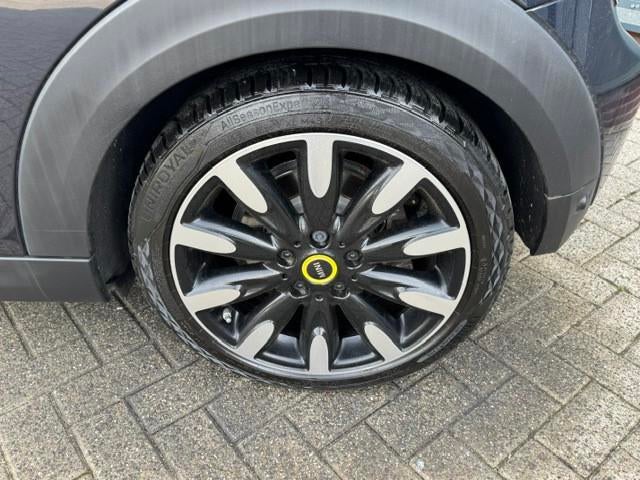 Mini Mini Electric Yours *pano *leder *stoelverw. *17 inch, Gebruikt, 33 kWh, 4 stoelen, Leder